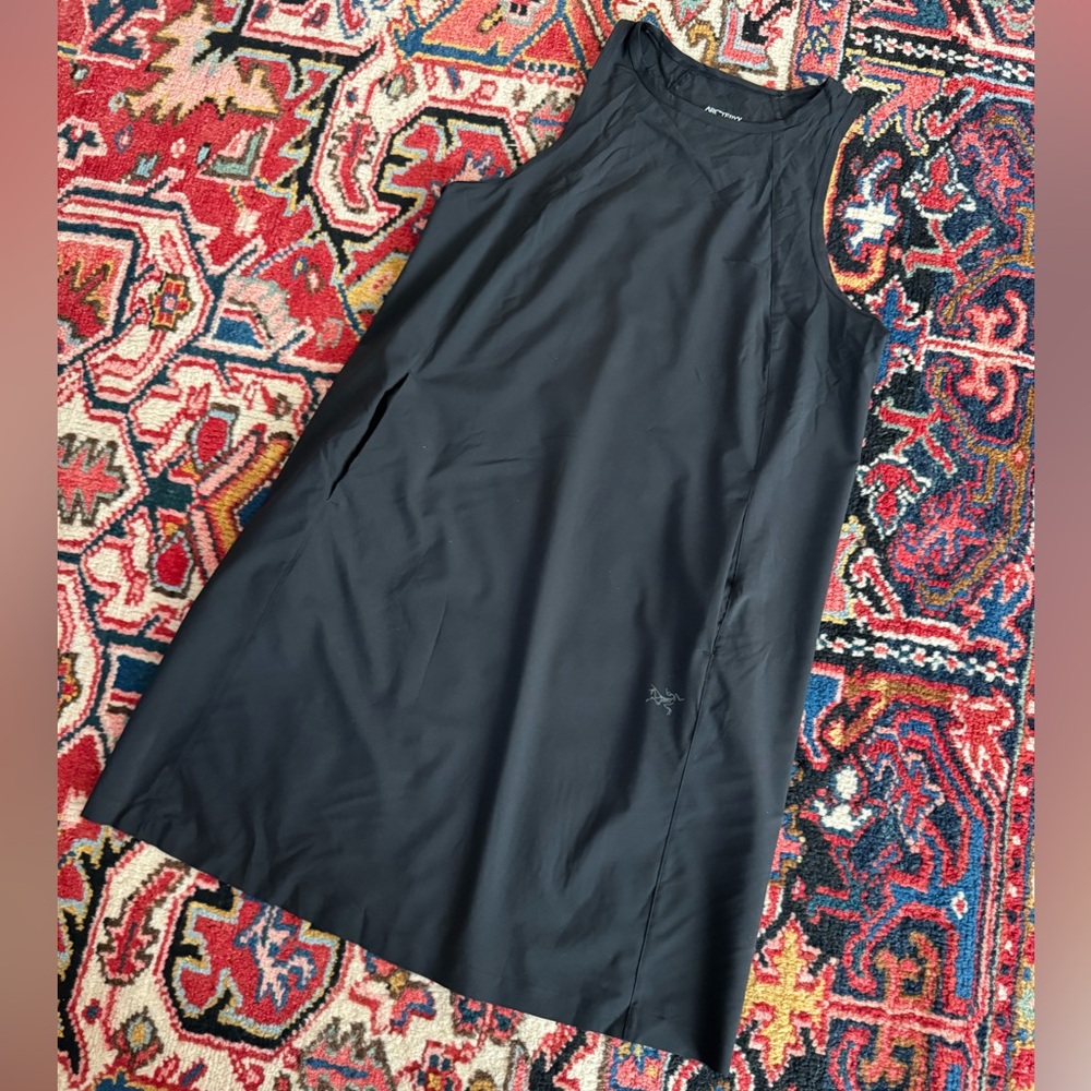 Arc'teryx women’s athleisure shift dress